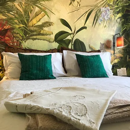 לינה וארוחת בוקר Bequi *